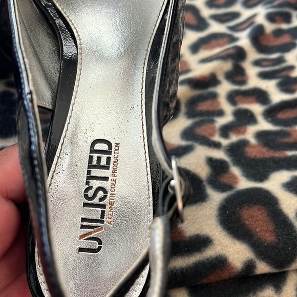 Unlisted Kenneth Cole peep toe sling back black patten leather looking shoe. 9 - Picture 5 of 7